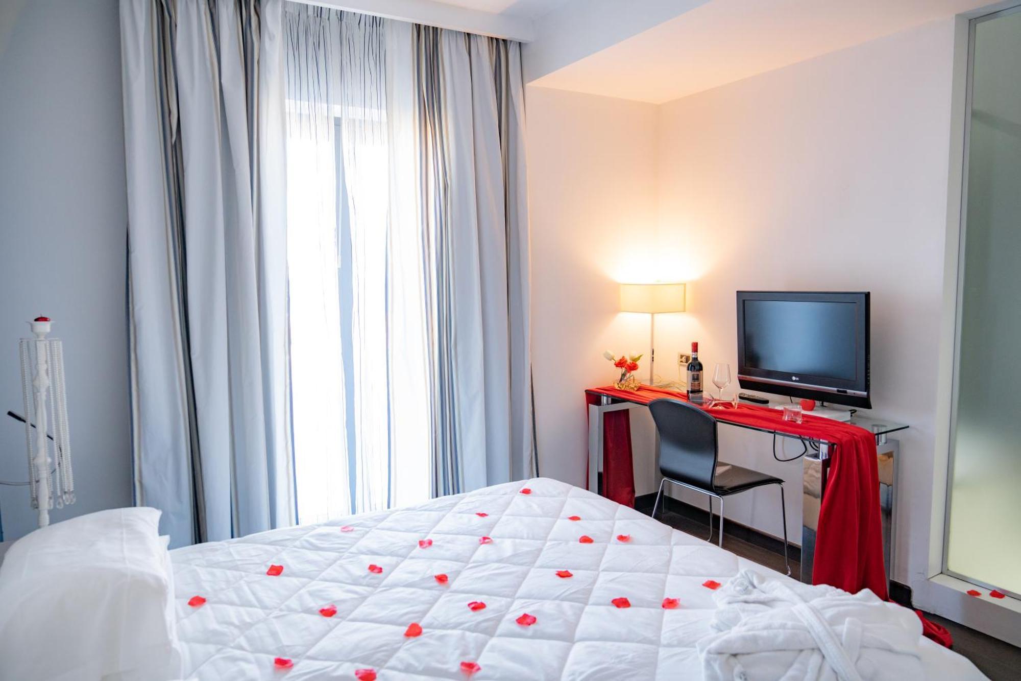 Hotel Napoleon Torre Melissa Eksteriør bilde
