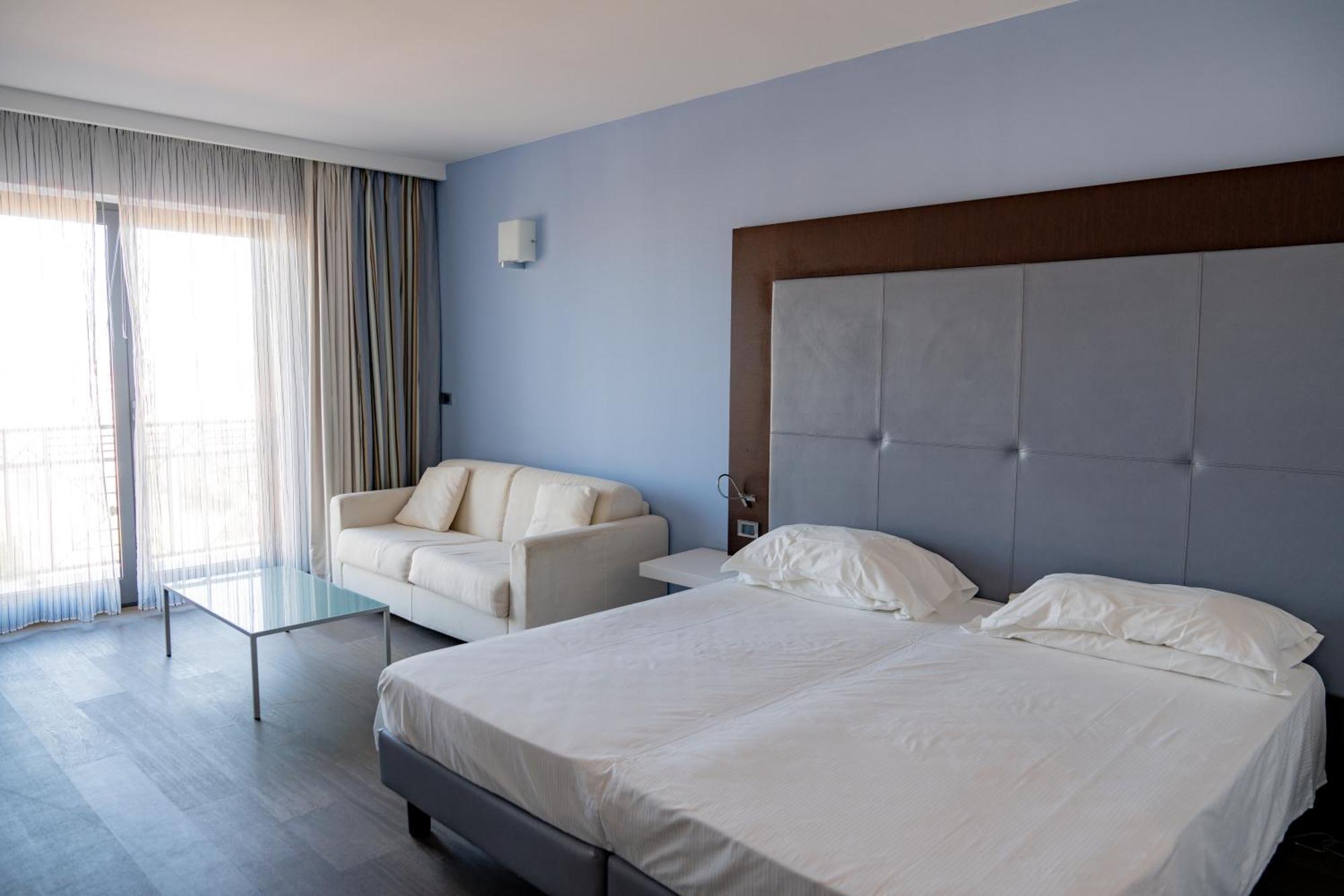 Hotel Napoleon Torre Melissa Eksteriør bilde