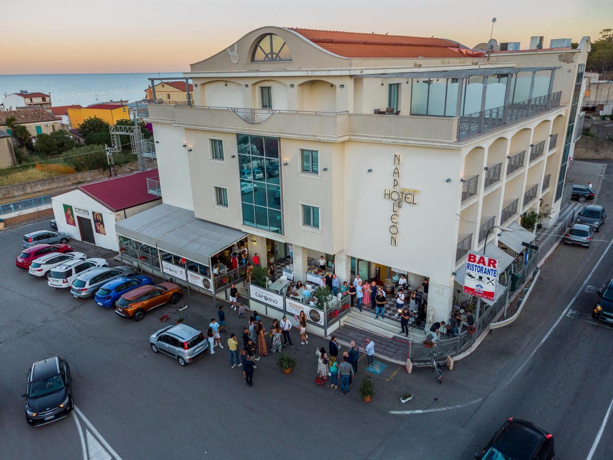 Hotel Napoleon Torre Melissa Eksteriør bilde